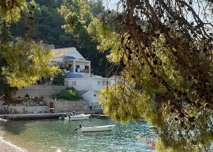 Vacation Home In Pelinovik Bay