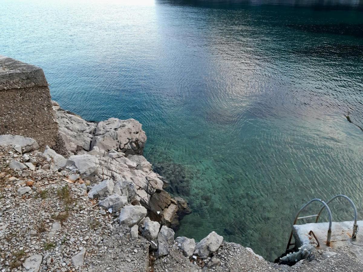 Vacation In Pelinovik Bay Holiday home
